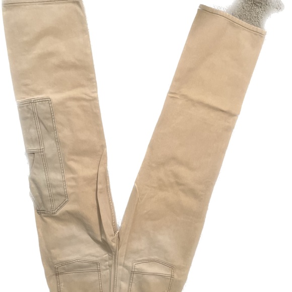 BDG, Tan Cargo Jeans size 28 - Picture 2 of 9